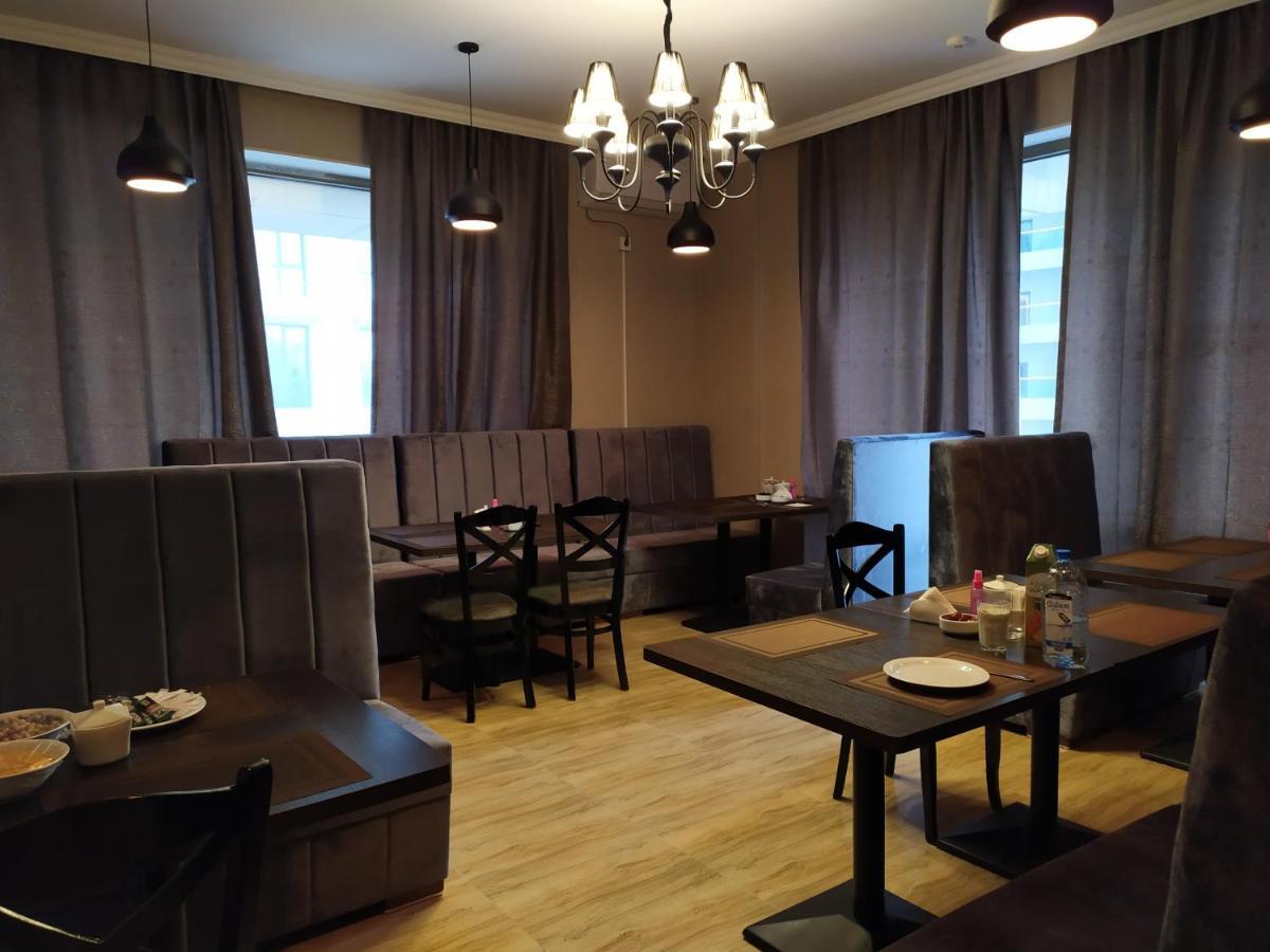 The Clocktower Hotel Баку Экстерьер фото